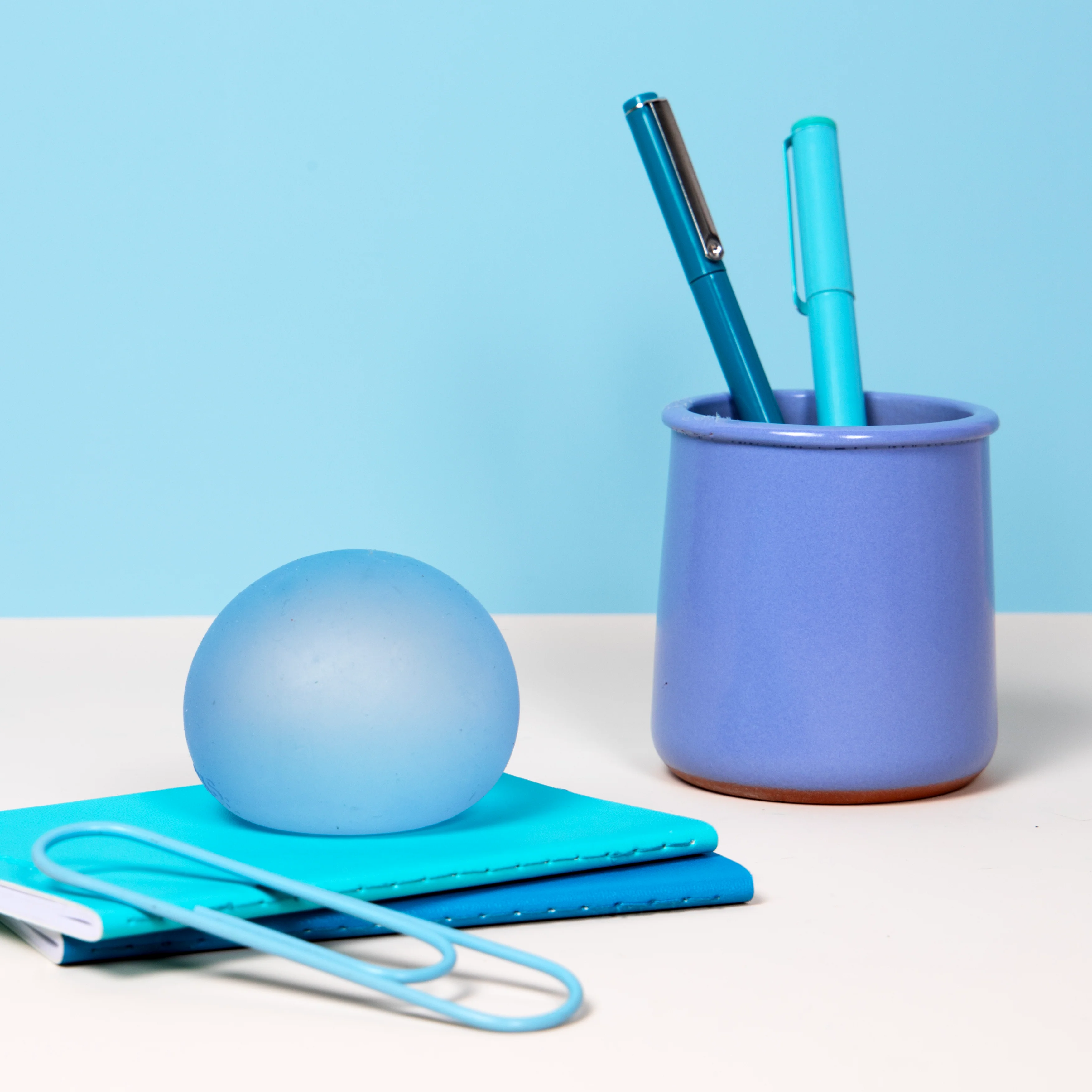 Gump Original 48 Units with Display - The Memory Gel Stress Ball - 6cm - 8 of each colour - Image 17